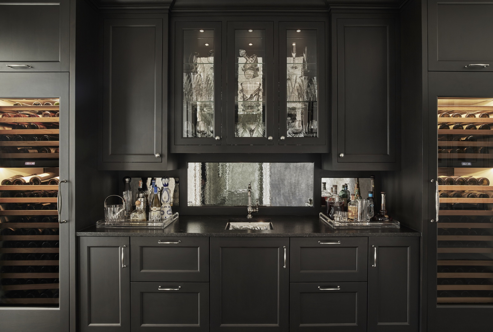 Bars & Wine Rooms Abruzzo Kitchen and Bath